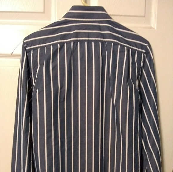 Men's Hollister button-up - Picture 3 of 3